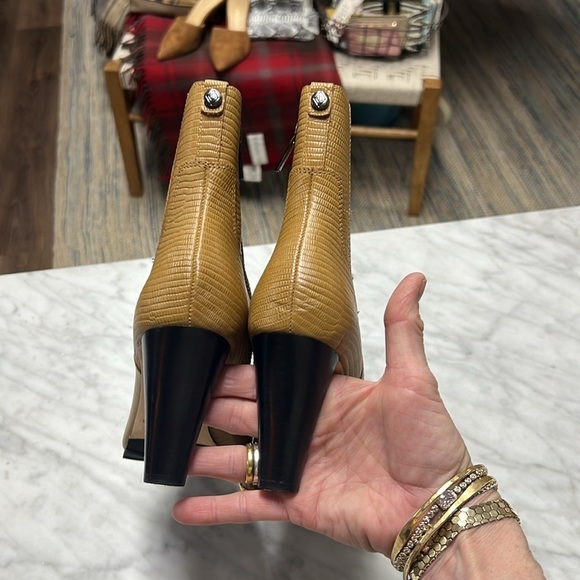 Donald J Pliner Deniz 82 Leather Pointed Toe Ankle Boot NEW Size 7.5 - Picture 6 of 12